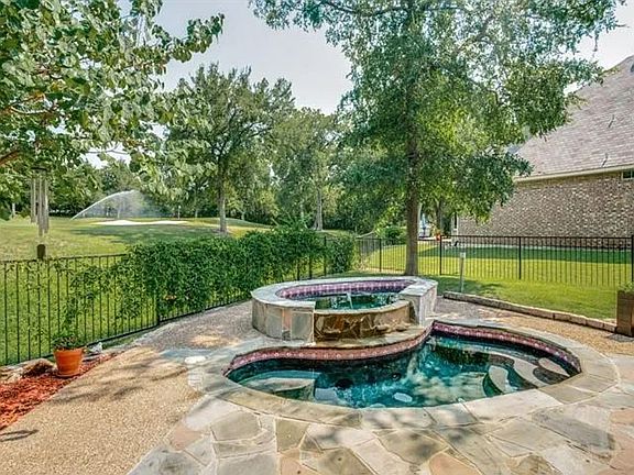 4th image of 2617 Brookside Ct