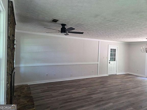 3rd image of 4158 Mountain Glen Trce
