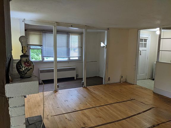Living, foyer,porch.jpg