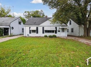 17047 Lincoln Ave, Eastpointe, MI 48021