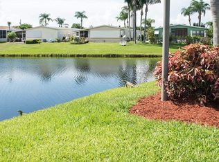 6176 Palm Breezes Dr, Lantana, FL 33462