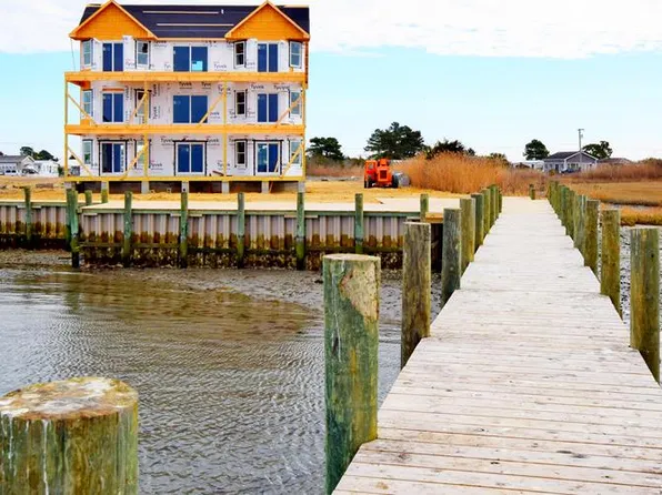 2383-1 Main St, Chincoteague, VA 23336