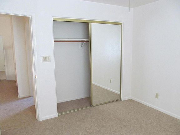 3rd image of 1446 E Beacon Dr