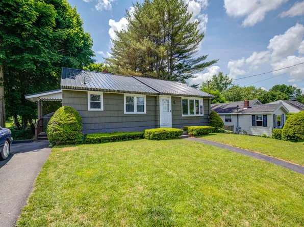 56 Newland Avenue, Augusta, ME 04330