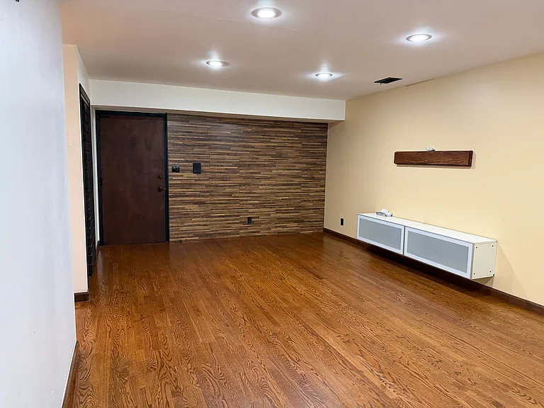 52 Heckel St #102 — Photo 34