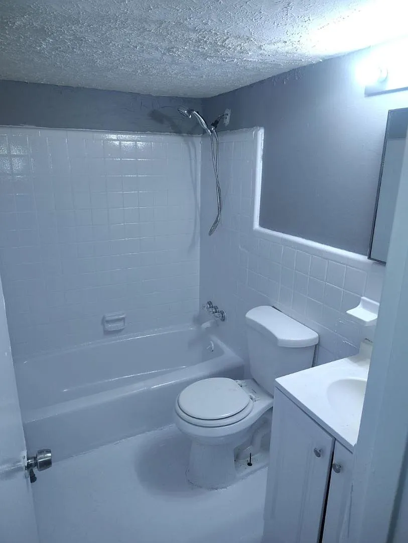 609 Allen Drive - C4 — Photo 2