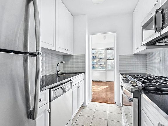 3rd image of 445 E 80th St #18E