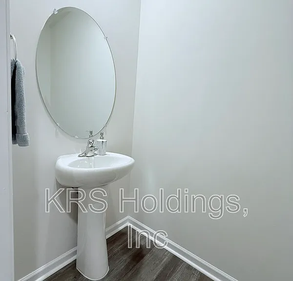 4136 Trevino Dr — Photo 12