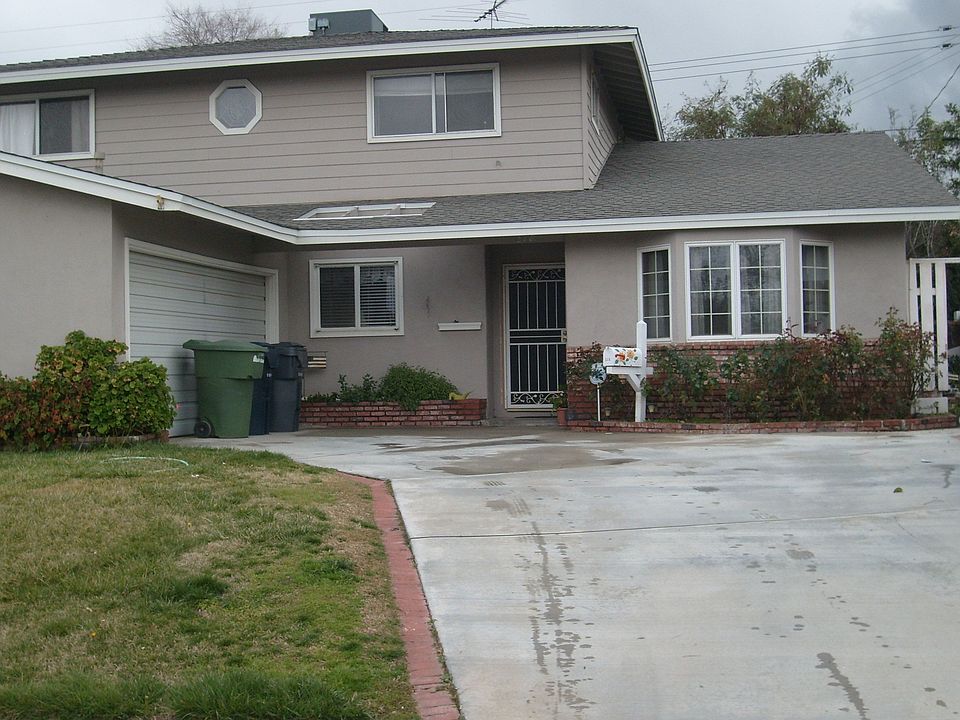 1st image of 218 Orchid Ct