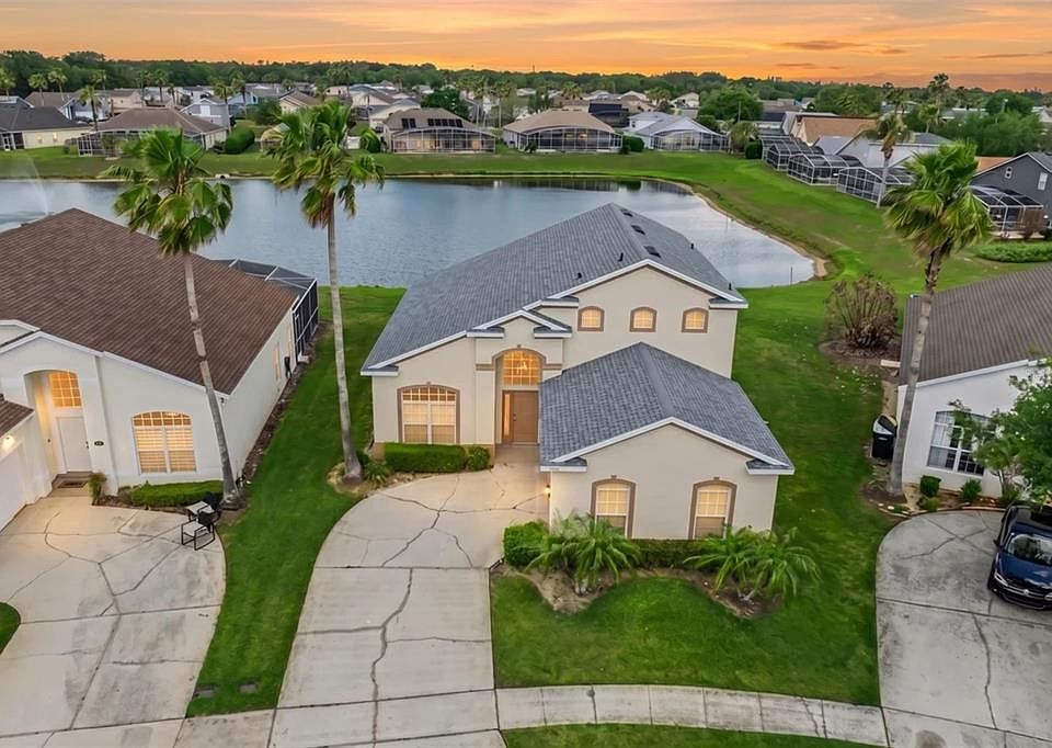 1st image of 563 Bailey Cir
