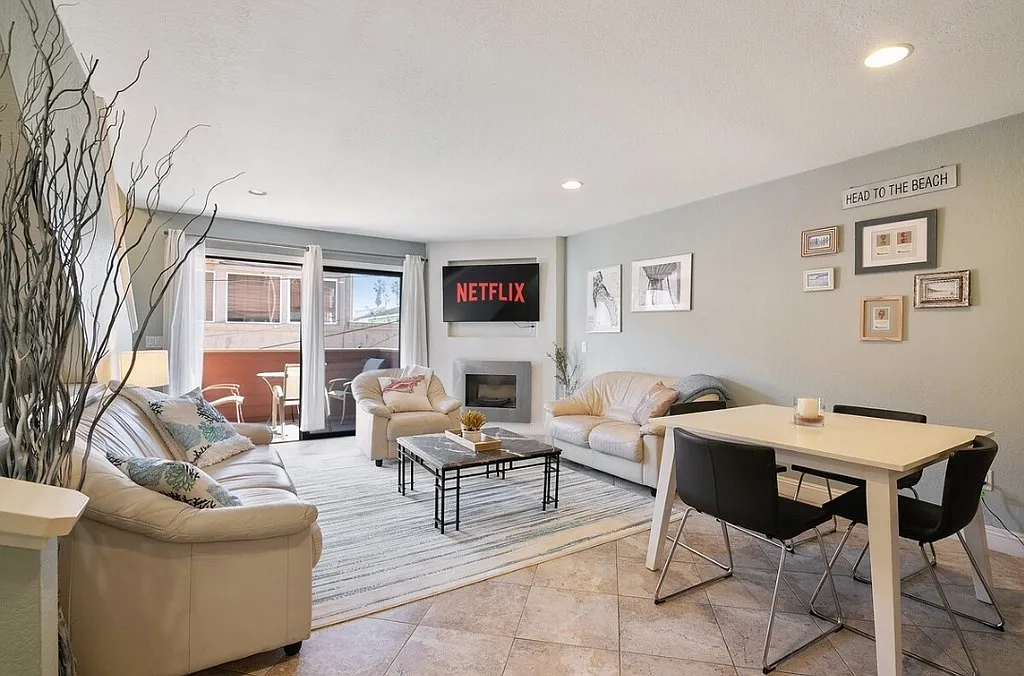 2 bed, 1.5 bath, $5,925 — Photo 1