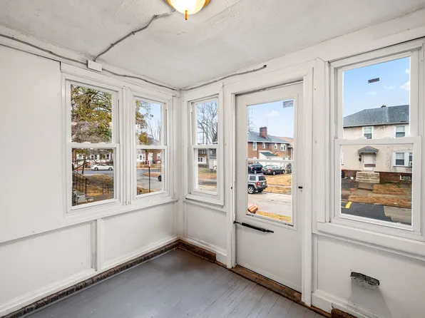 918 Macadam St, Chester, PA 19013