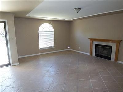 2nd image of 1504 W Kramer Ridge Rd