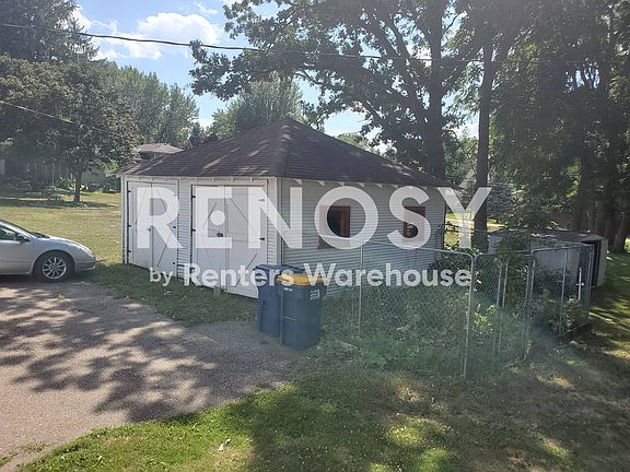 3rd image of 608 Red Wing Ave