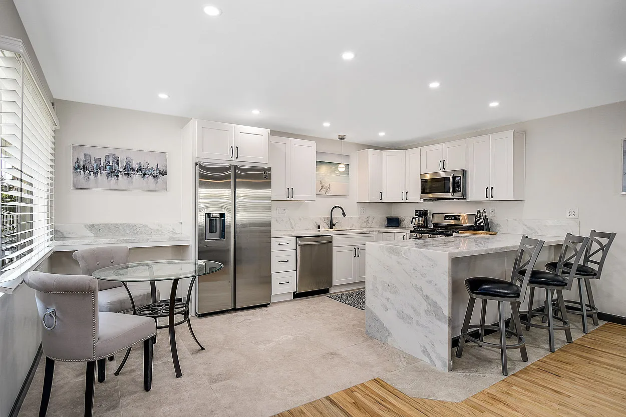 1 bed, 820 sqft, $3,695 — Photo 1
