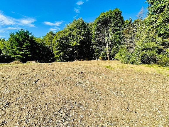 3rd image of 4 Ridge Rd