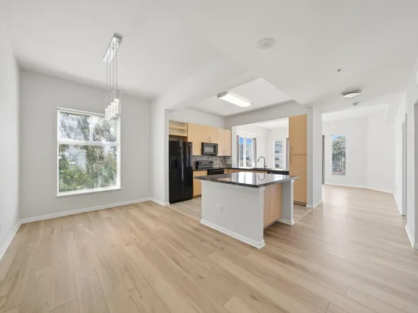 3505 Sage Rd Unit 202, Houston, TX 77056