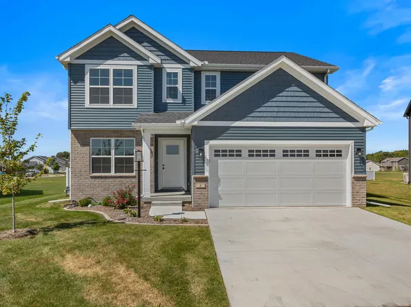 4 Kirby Cir, Monticello, IL 61856