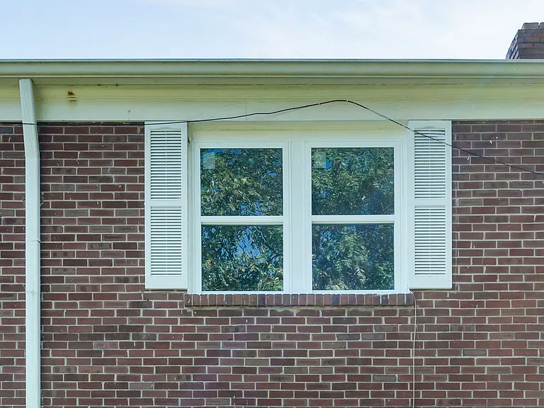 Berkshire Apartments — Photo 5
