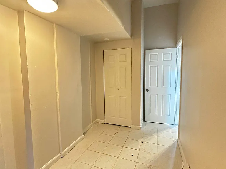 984 Bedford Ave #1 — Photo 13