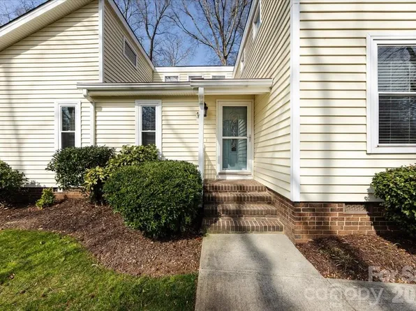 6132 Patrick Pl, Charlotte, NC 28210