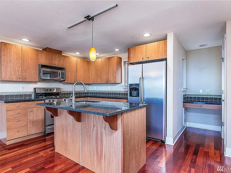 4429 44th Ave SW #A — Photo 5