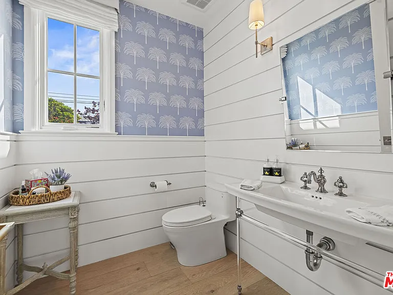 6671 Dume Dr — Photo 36