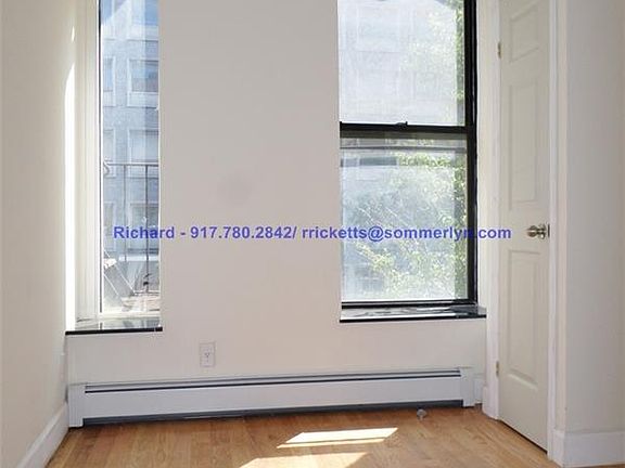 3rd image of 123 W 106th St APT 4B