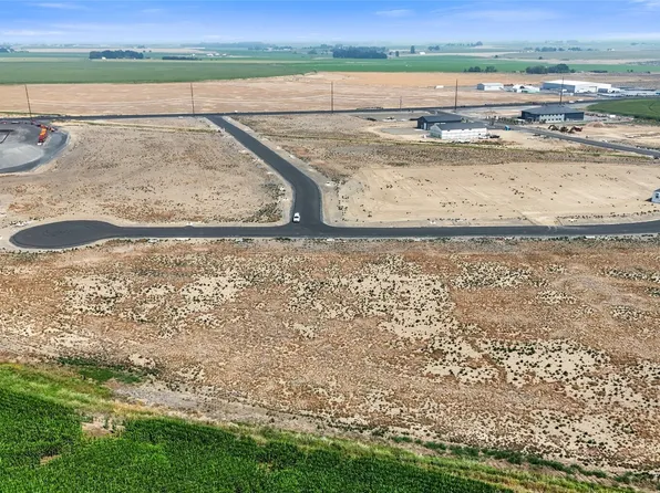 201 Legacy Lane, Moses Lake, WA 98837
