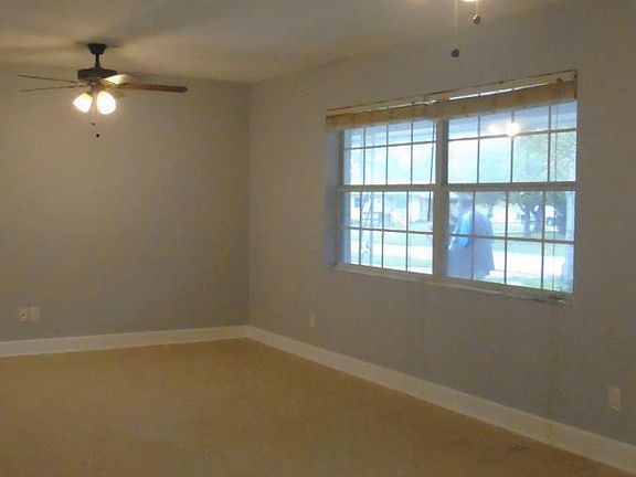 Living Room Pic 2