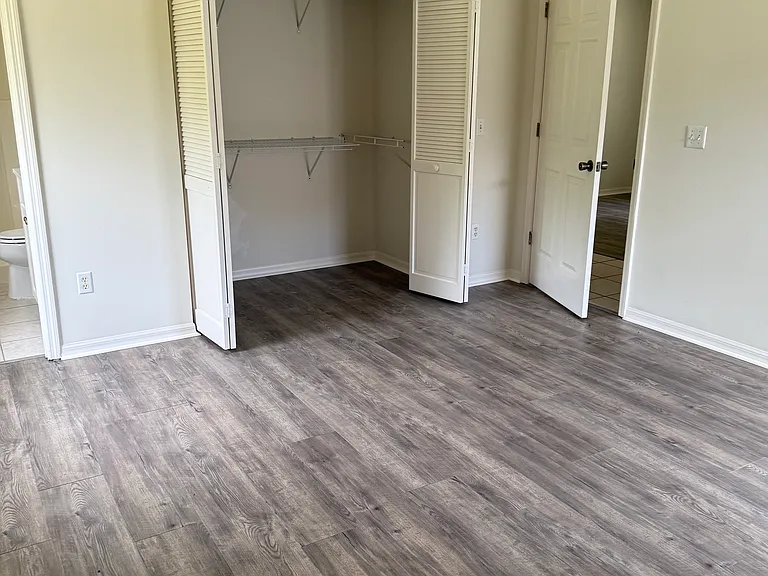 1135 32nd Ave SW — Photo 5