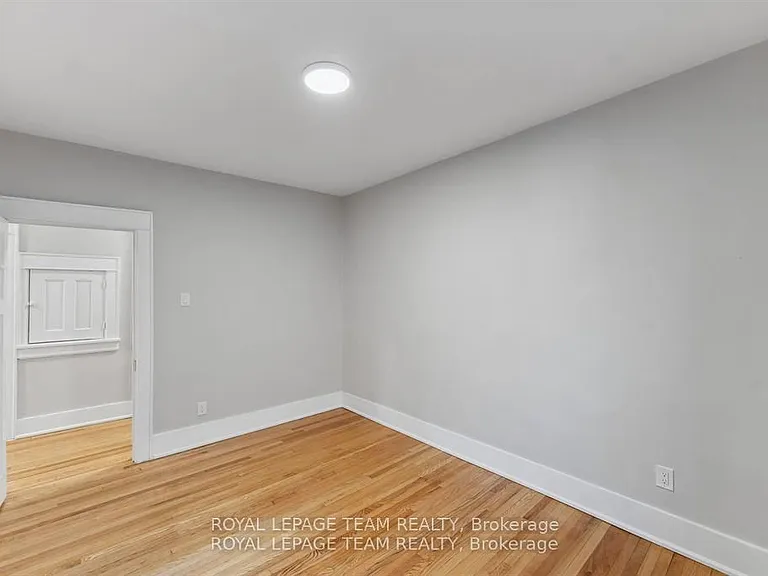 407 Elgin St #30 — Photo 20