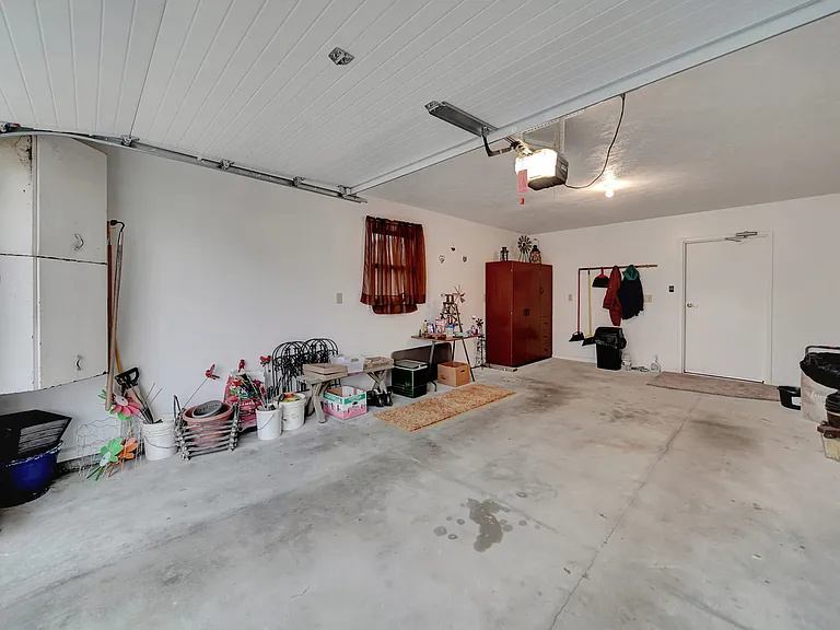 533 S Iver St #1 — Photo 19