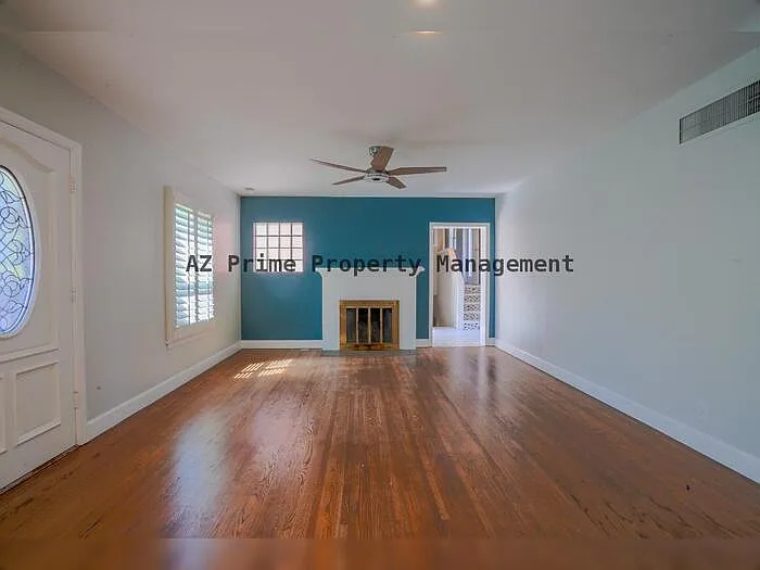 3 bed, 2.0 bath, 2038 sqft, $3,495 — Photo 4