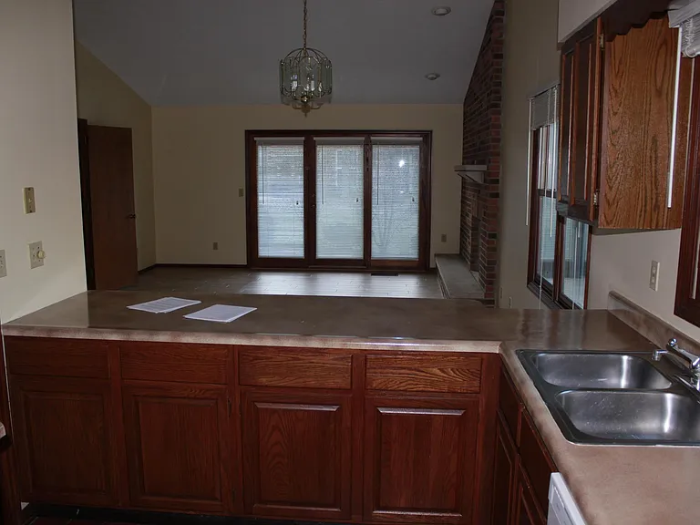 2699 S McCartney Ln — Photo 3