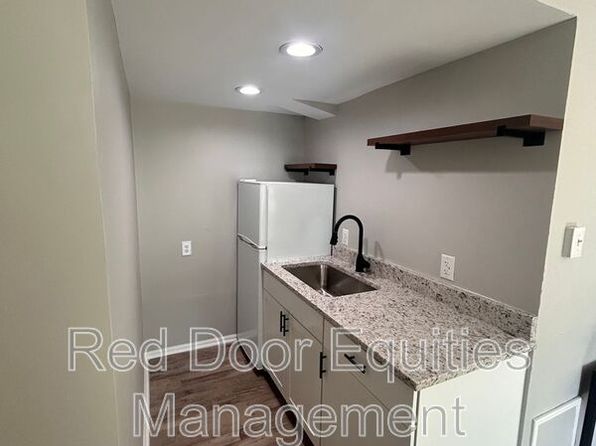 123 N Broad St UNIT 303