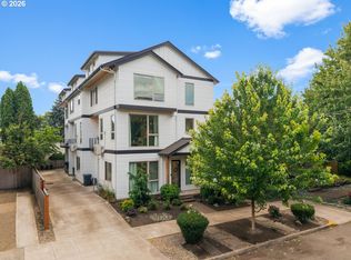 1122 SE Tenino St, Portland, OR 97202