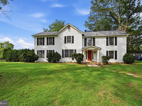 6304 Georgetown Rd, Broad Run, VA 20137