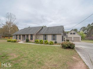 195 McElroy Rd, Fayetteville, GA 30214