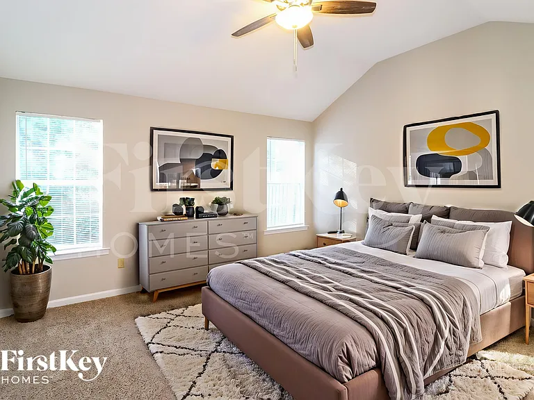 1411 Carlton Ridge Dr — Photo 11