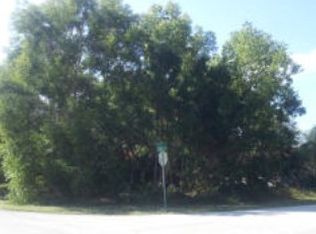 202 SW Bedford Rd, Port Saint Lucie, FL 34953