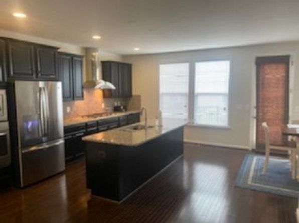 42235 Lancaster Woods Sq