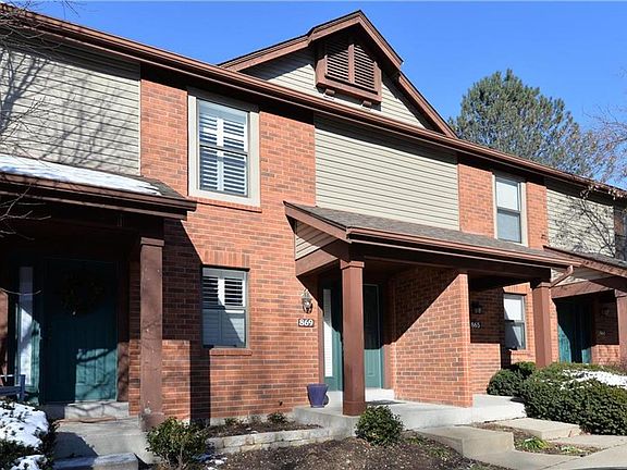 3rd image of 869 Forest Trace Dr #B