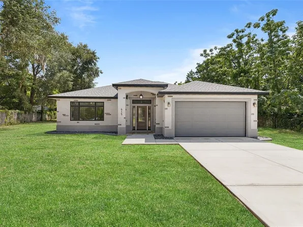 415 Sunny Ct, Fruitland Park, FL 34731