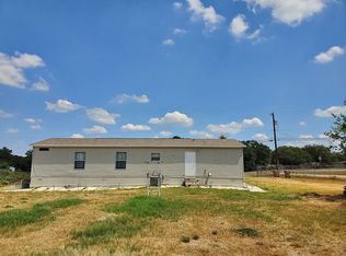 3814 New Mathis Rd #1, Elmendorf, TX 78112