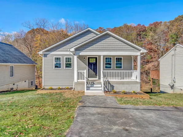 925 Quail Ln, Salem, VA 24153