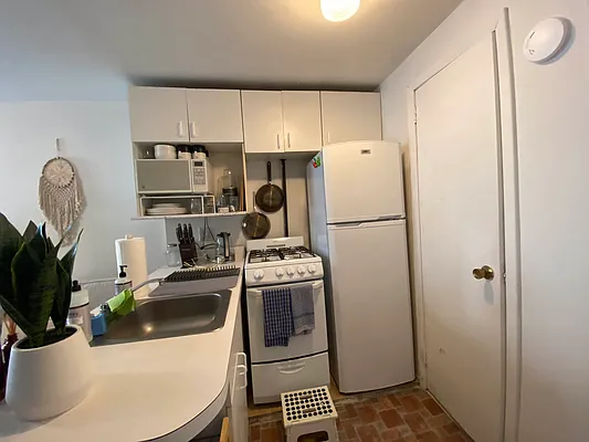 Rented by Village Living Realty | media 4