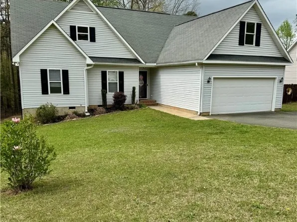 124 Brookfield Cir, Sanford, NC 27330