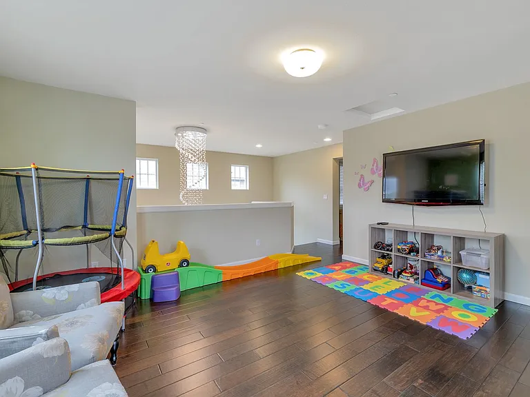 18248 NE 111th St — Photo 16