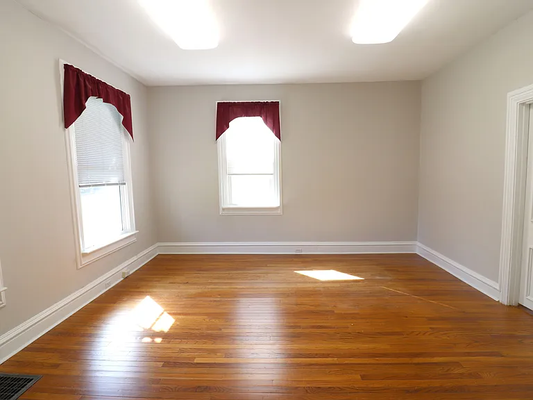 151 E Main St #1 — Photo 7